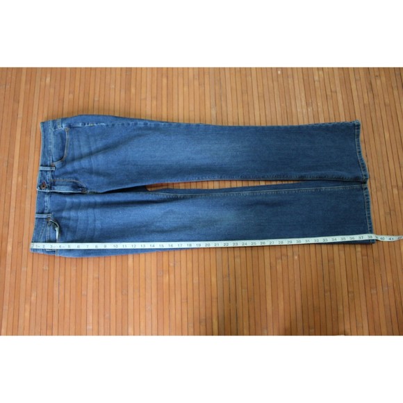 J JILL medium washed Blue Stretch Denim Authentic Fit Slim Boot Cut Jeans size 6 - Picture 9 of 12